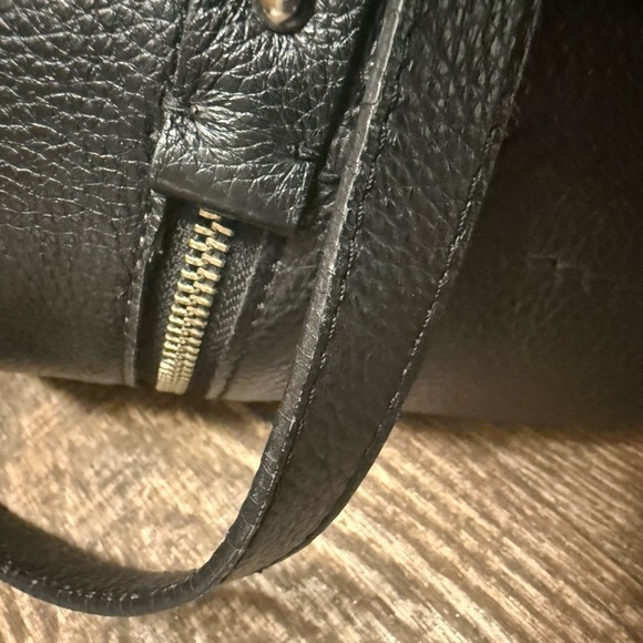Isabella Fiore large black leather tote EUC-GUC minor wear on straps - Picture 15 of 16